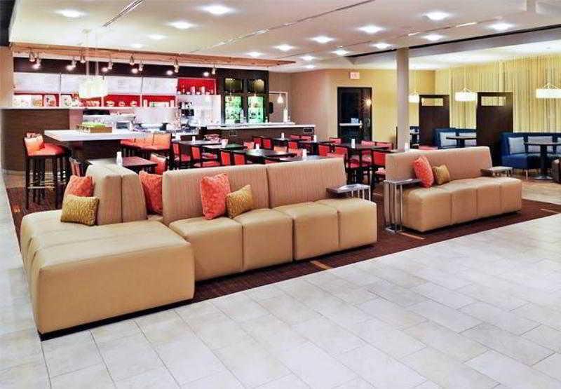 Courtyard By Marriott Tulsa Woodland Hills Hotell Eksteriør bilde