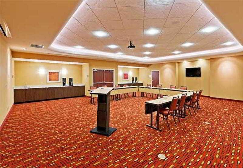Courtyard By Marriott Tulsa Woodland Hills Hotell Eksteriør bilde