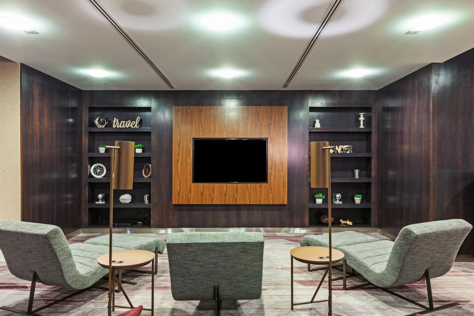 Courtyard By Marriott Tulsa Woodland Hills Hotell Eksteriør bilde