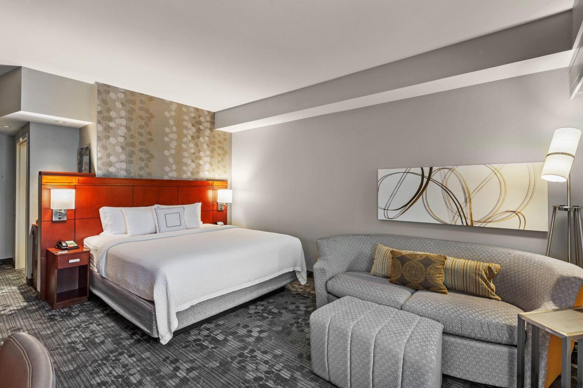 Courtyard By Marriott Tulsa Woodland Hills Hotell Eksteriør bilde