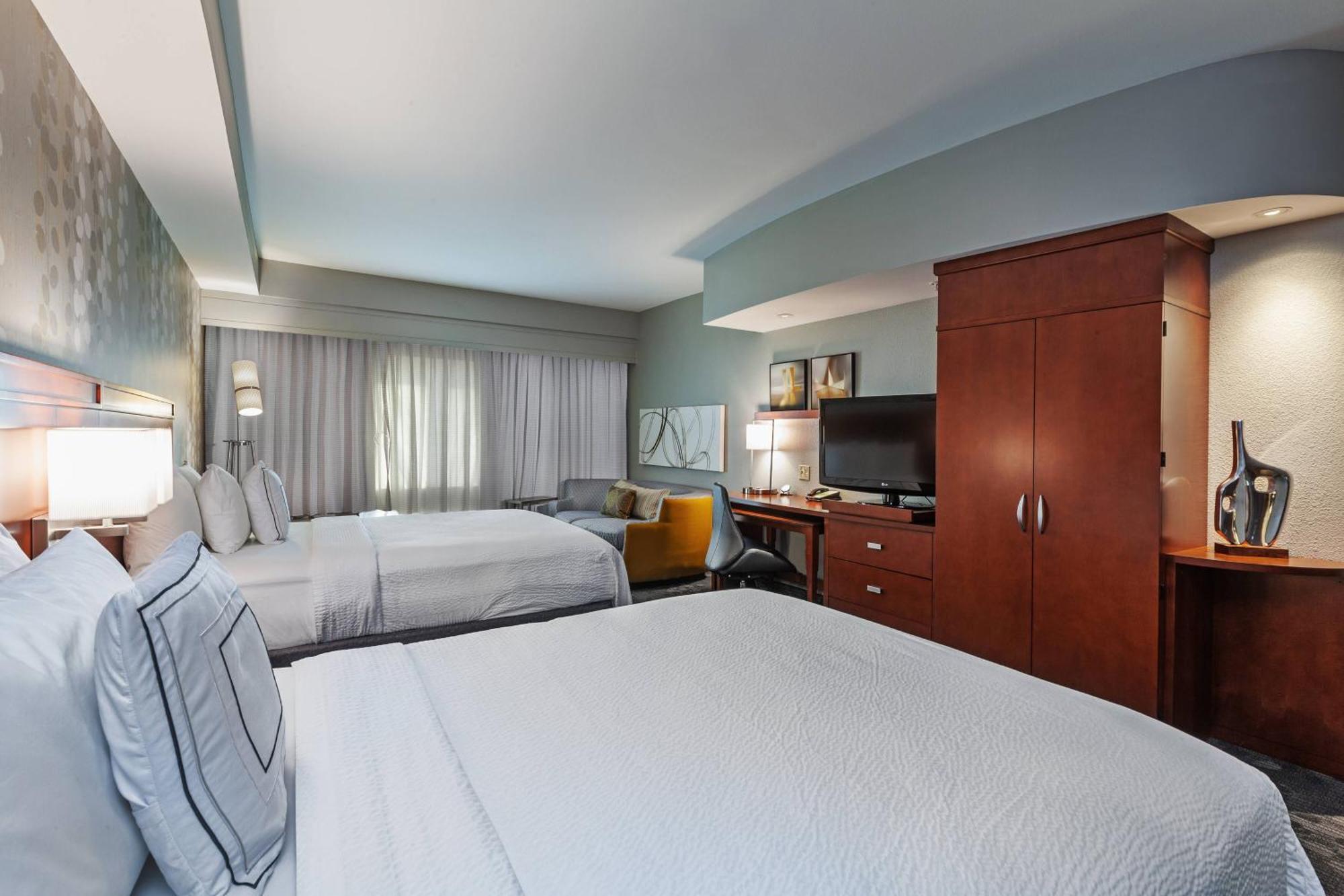 Courtyard By Marriott Tulsa Woodland Hills Hotell Eksteriør bilde