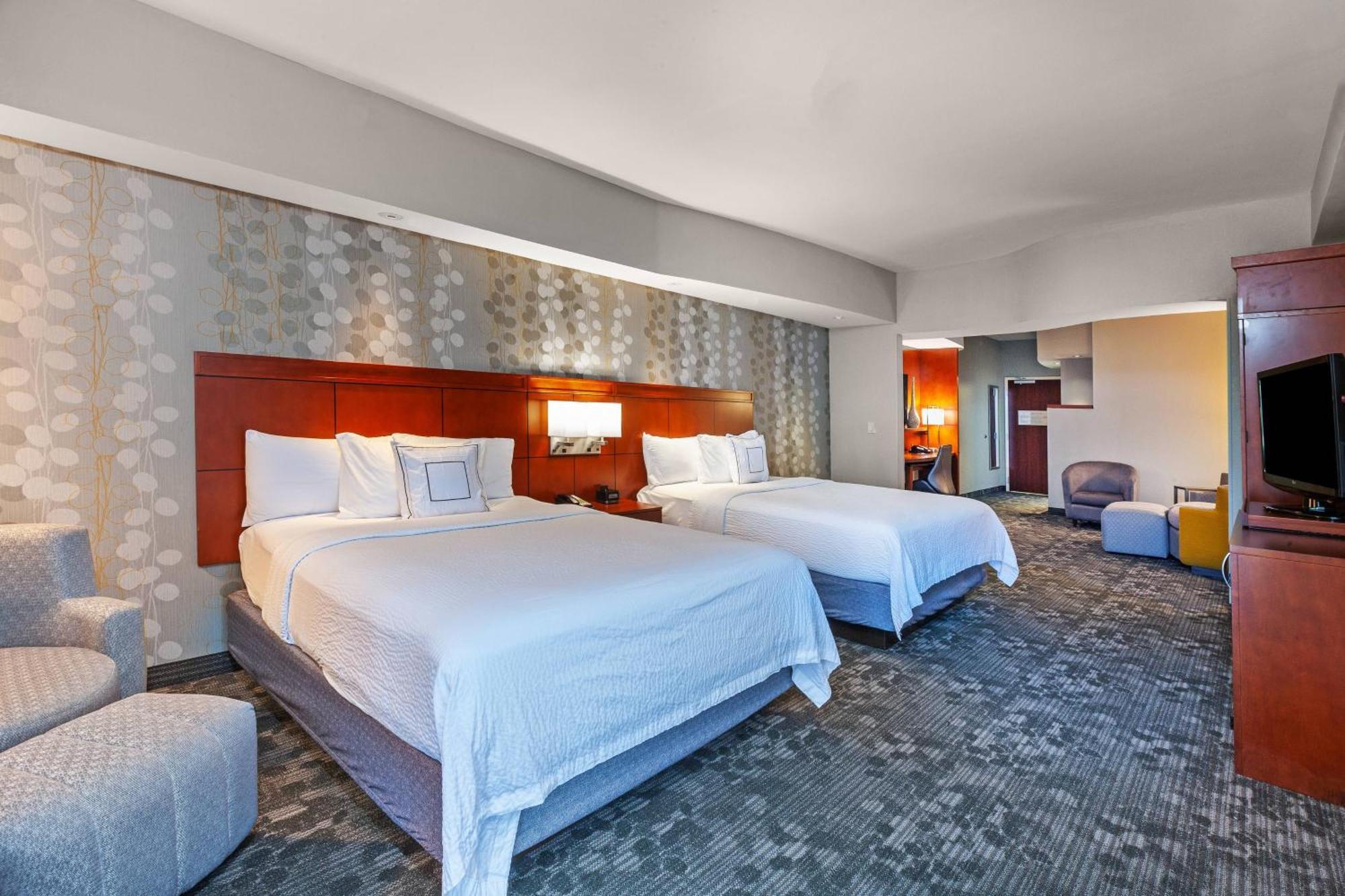Courtyard By Marriott Tulsa Woodland Hills Hotell Eksteriør bilde