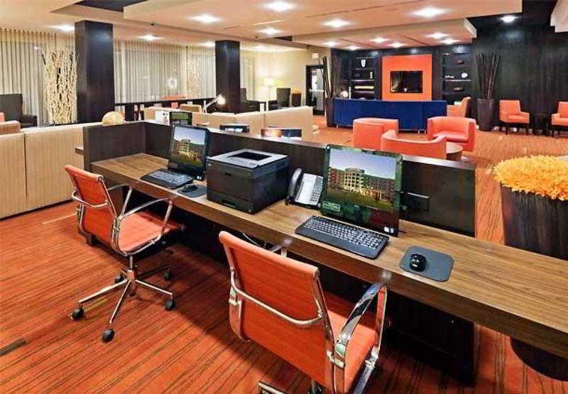 Courtyard By Marriott Tulsa Woodland Hills Hotell Eksteriør bilde