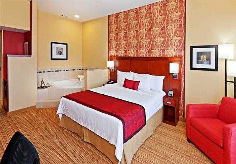 Courtyard By Marriott Tulsa Woodland Hills Hotell Eksteriør bilde