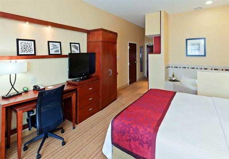 Courtyard By Marriott Tulsa Woodland Hills Hotell Eksteriør bilde
